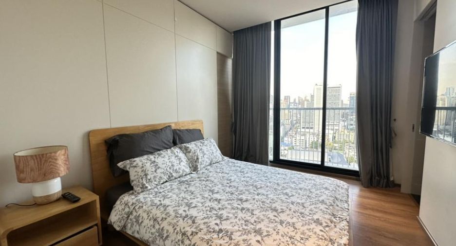 For rent 2 bedrooms condo in Khlong Toei, Bangkok