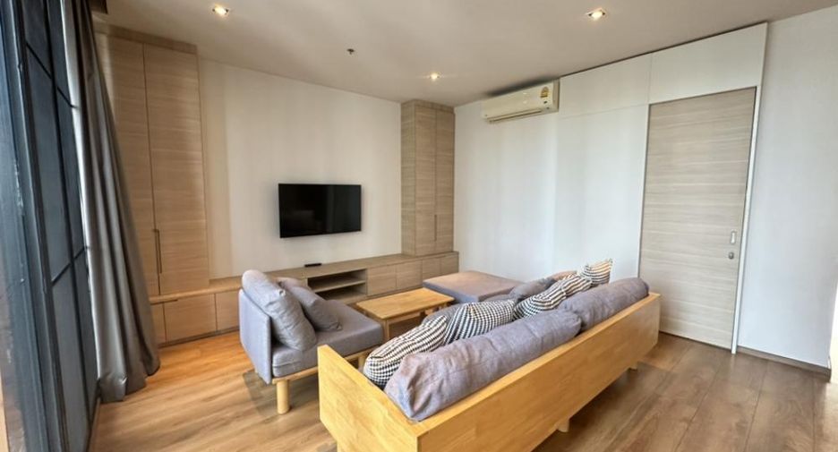 For rent 2 bedrooms condo in Khlong Toei, Bangkok