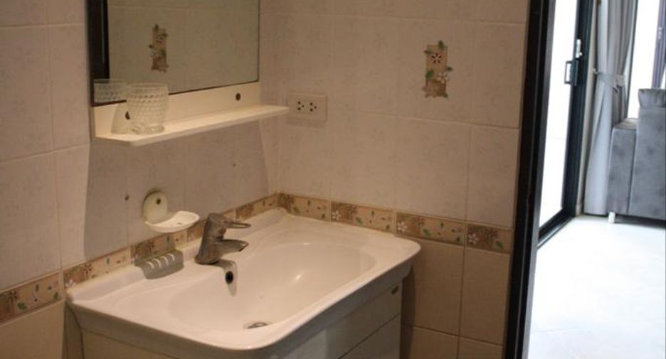 For sale 6 bedrooms apartment in Ko Samui, Surat Thani