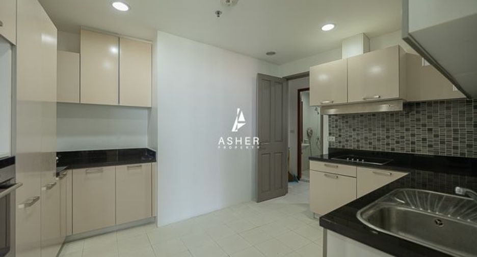 For rent そして for sale 4 Beds condo in Pathum Wan, Bangkok