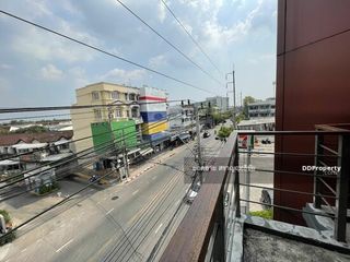 出售 3 卧室 商业空间 在 Bang Khen, 曼谷