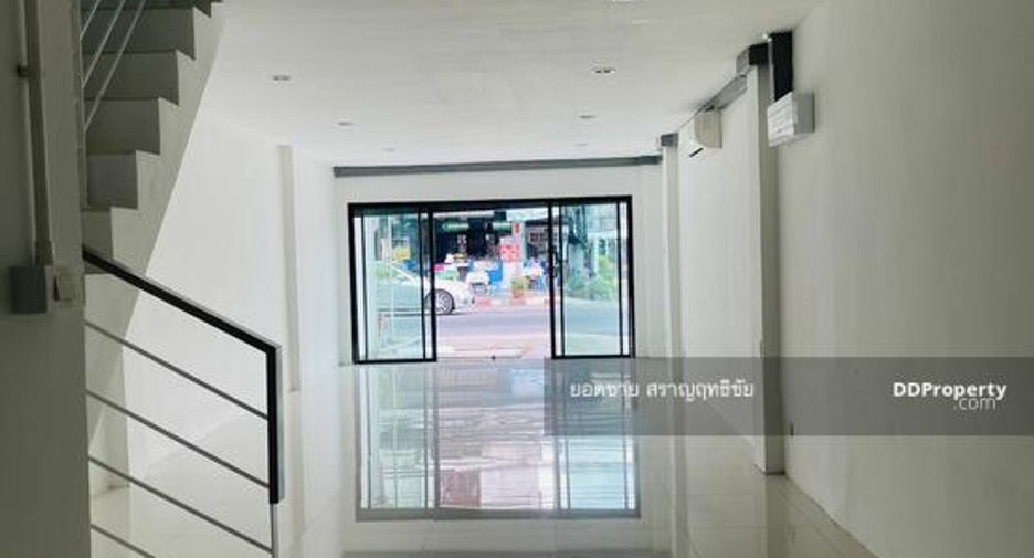 For sale 3 Beds retail Space in Bang Khen, Bangkok