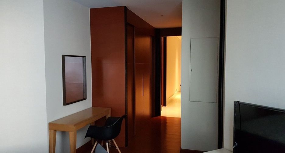For rent and for sale 2 bedrooms condo in Sathon, Bangkok
