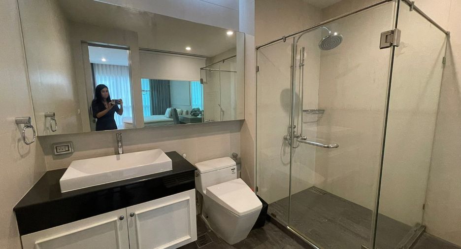 Wohnung zur Miete mit 2 Zimmer in Pathum Wan, Bangkok