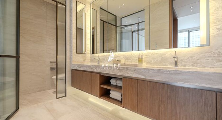 For sale 2 Beds condo in Pathum Wan, Bangkok