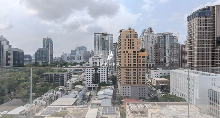 For sale 2 Beds condo in Pathum Wan, Bangkok