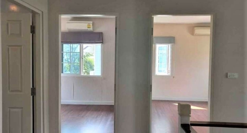 Haus zum Kauf mit 3 Zimmer in Khlong Sam Wa, Bangkok