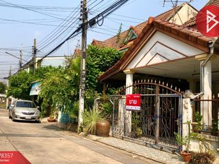For sale 2 Beds townhouse in Lat Krabang, Bangkok