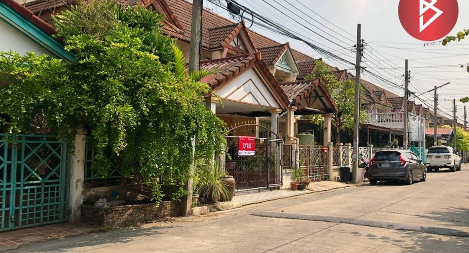 For sale 2 bed townhouse in Lat Krabang, Bangkok