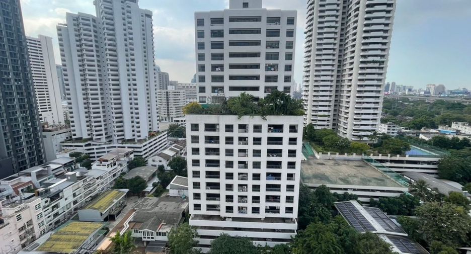 Аренда и продажа 2 спальни кондо в Щаттхана, Бангкок