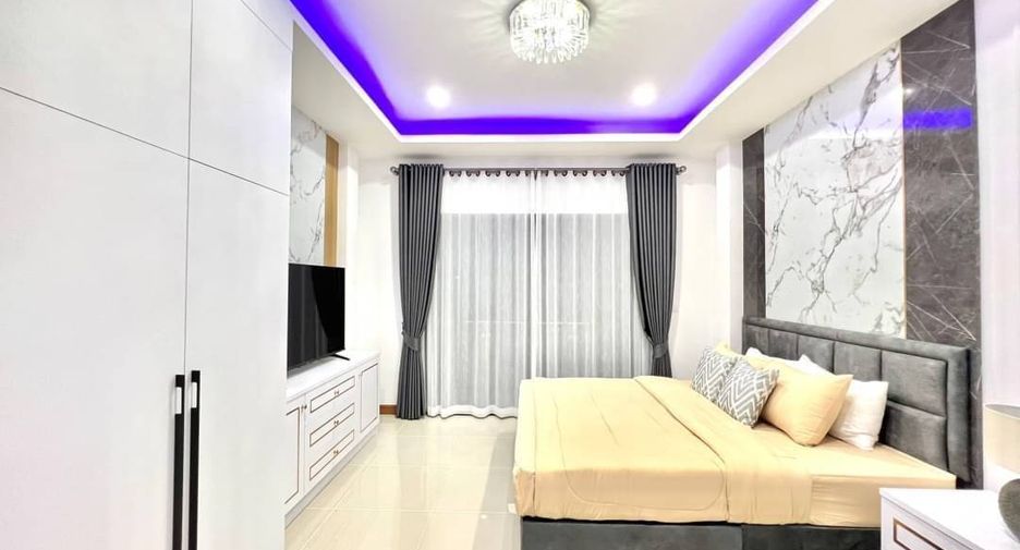 À vendre 4 chambres villa à Bang Lamung, Chonburi