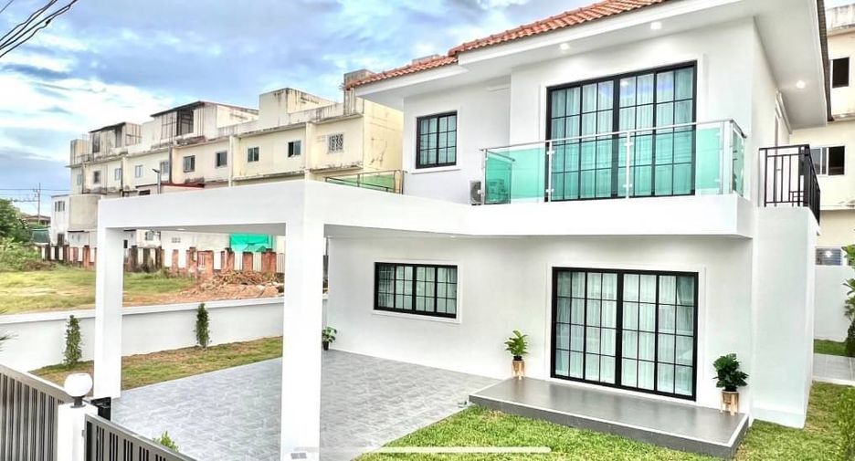 À vendre 4 chambres villa à Bang Lamung, Chonburi