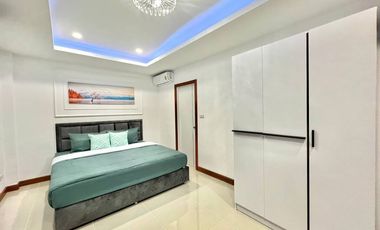 For sale 4 ベッドルーム villa in Bang Lamung, Chonburi