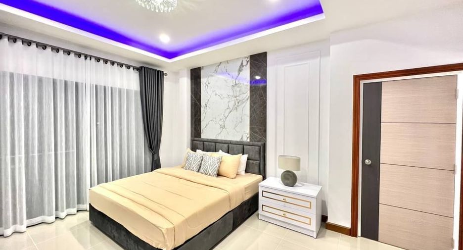 À vendre 4 chambres villa à Bang Lamung, Chonburi