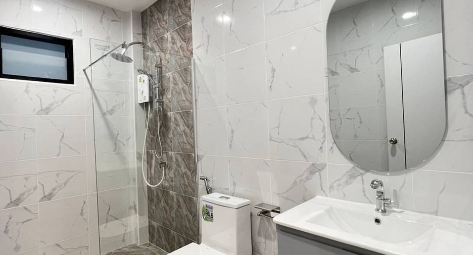 À vendre 4 chambres villa à Bang Lamung, Chonburi