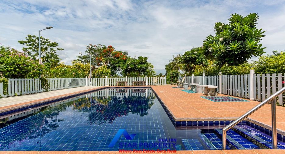 À vendre 3 chambres villa à Cha Am, Phetchaburi