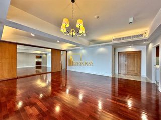 Condo en alquiler de 3 habitaciones en Watthana, Bangkok