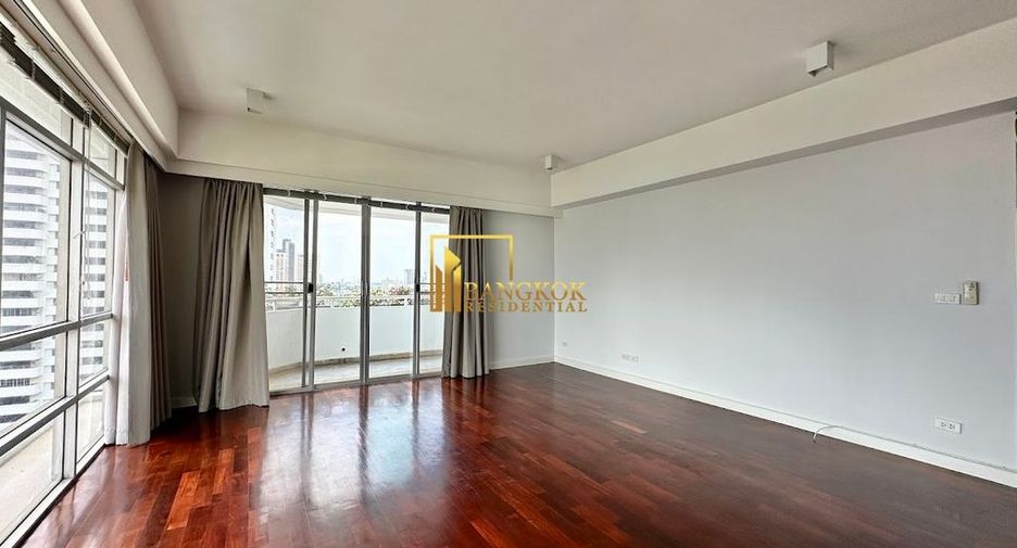 À louer 3 chambres condo à Watthana, Bangkok