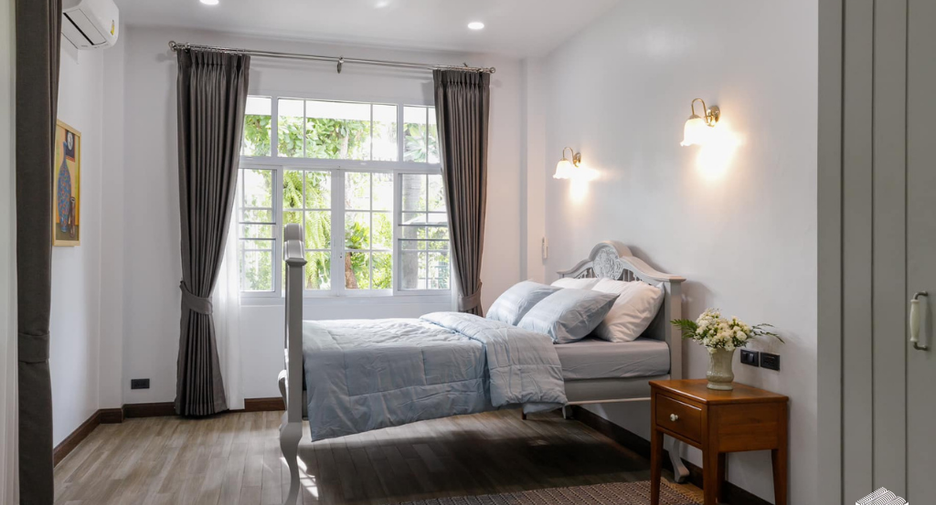 For sale 5 ベッドルーム villa in San Kamphaeng, Chiang Mai