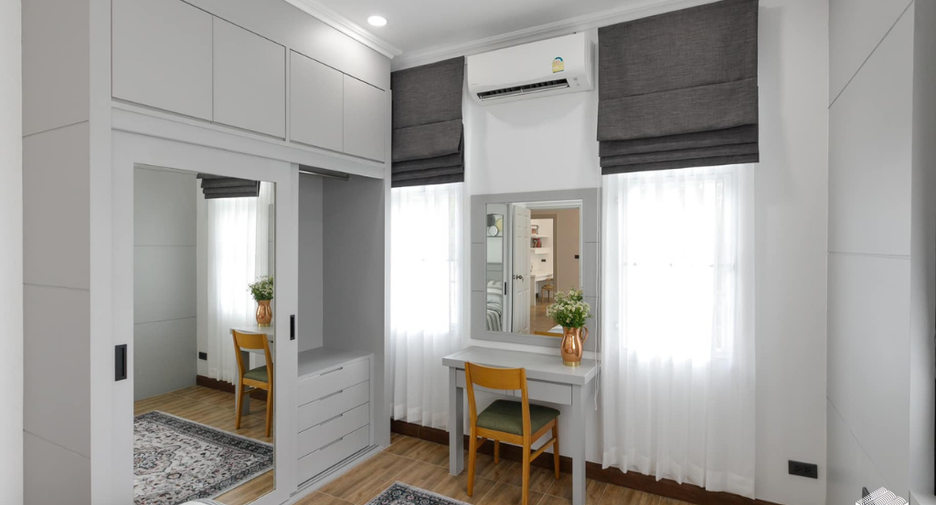 For sale 5 ベッドルーム villa in San Kamphaeng, Chiang Mai