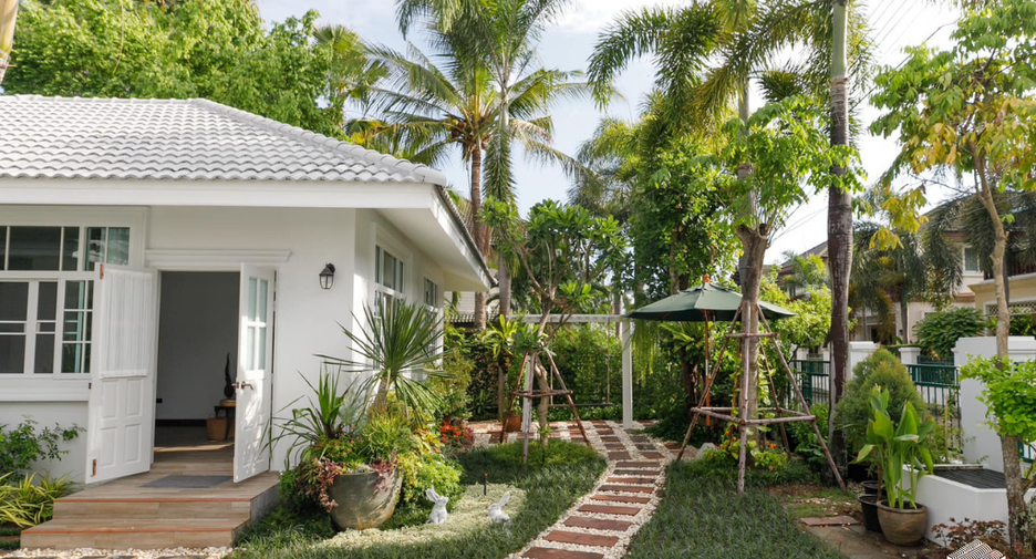 For sale 5 ベッドルーム villa in San Kamphaeng, Chiang Mai