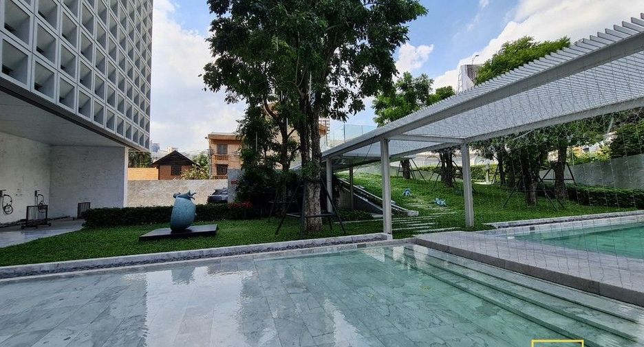 For rent 1 bed condo in Khlong Toei, Bangkok