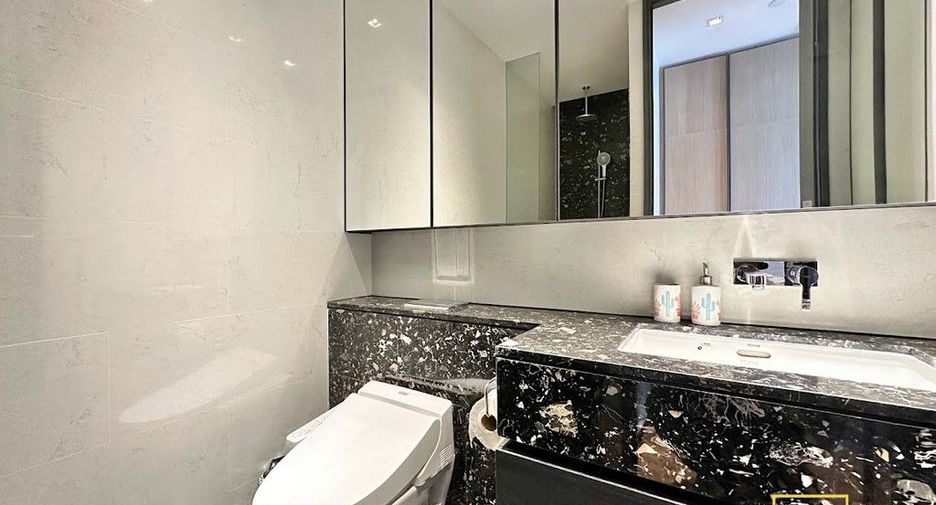 For rent 1 bed condo in Khlong Toei, Bangkok