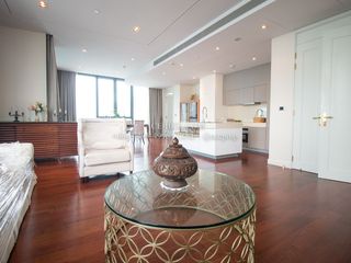 For rent 3 bed condo in Khlong Toei, Bangkok