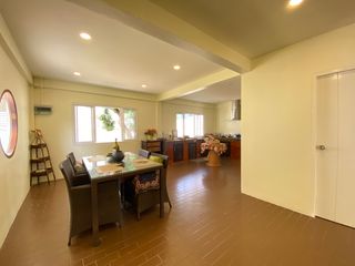 À louer et à vendre 5 chambres maison à Mueang Chiang Mai, Chiang Mai