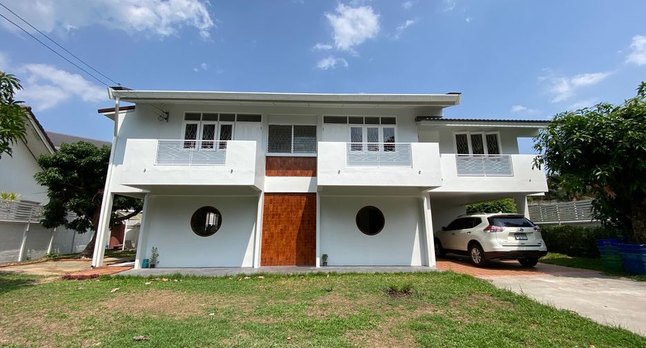 For rent and for sale 5 bedrooms house in Mueang Chiang Mai, Chiang Mai
