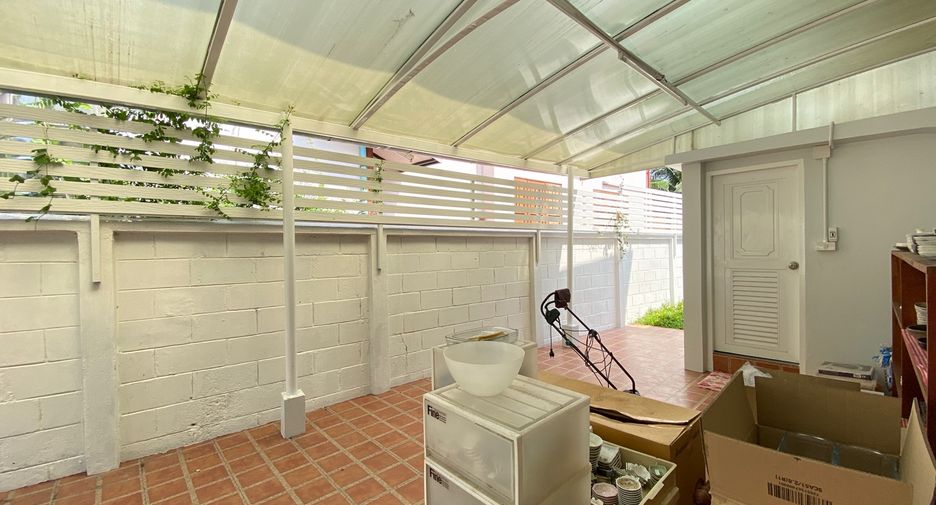 For rent and for sale 5 bedrooms house in Mueang Chiang Mai, Chiang Mai