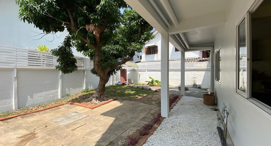 For rent and for sale 5 bedrooms house in Mueang Chiang Mai, Chiang Mai