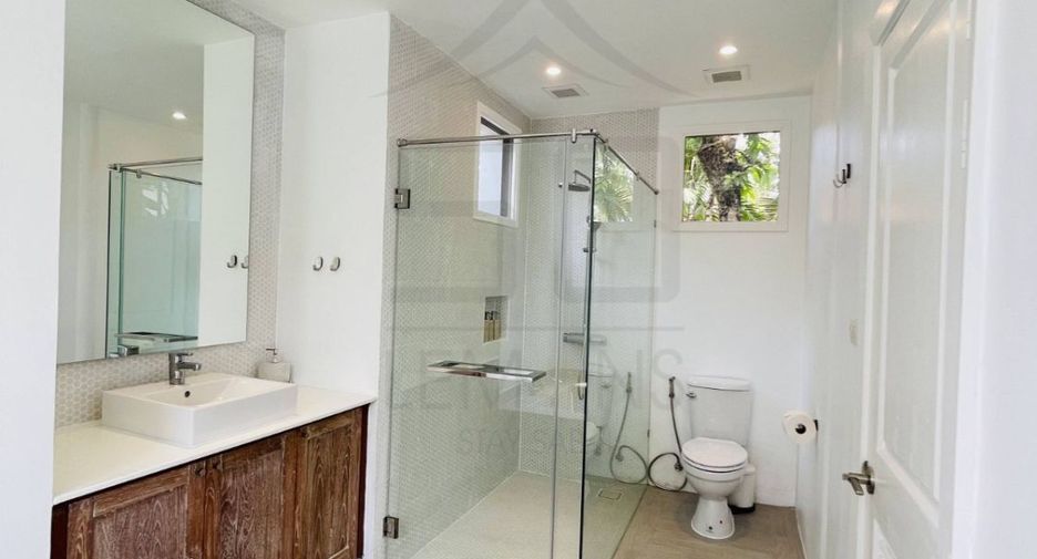 For rent 4 bedrooms villa in Thalang, Phuket