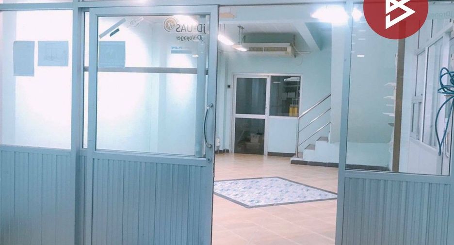 For sale 3 bed retail Space in Prawet, Bangkok