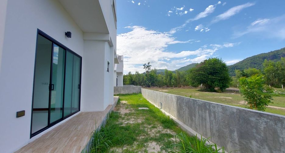 À vendre 3 chambres villa à Cha Am, Phetchaburi
