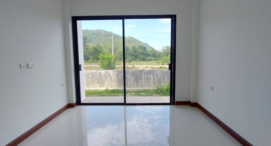 À vendre 3 chambres villa à Cha Am, Phetchaburi