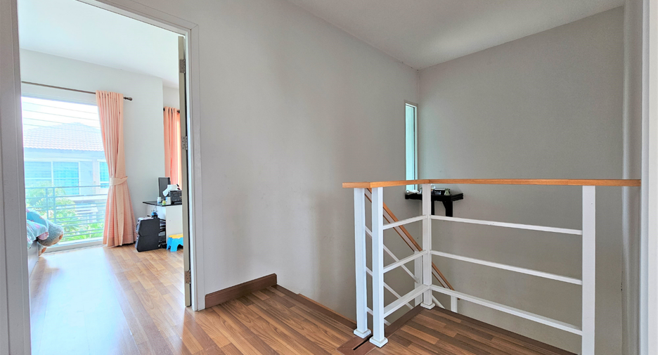 Haus zum Kauf mit 3 Zimmer in Lam Luk Ka, Pathum Thani
