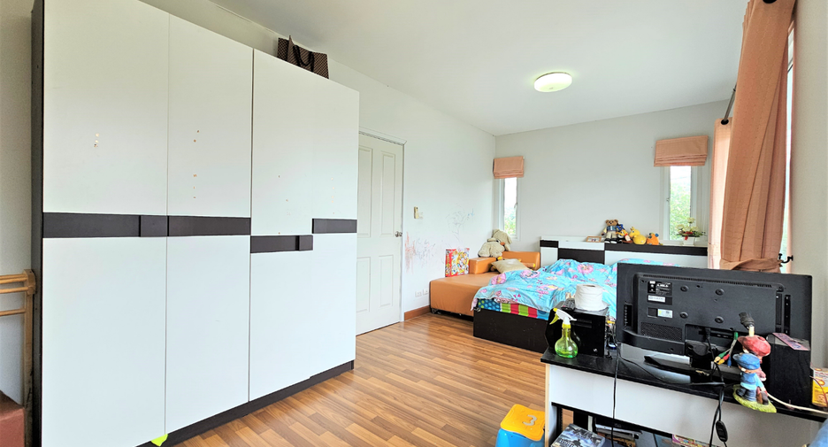 Haus zum Kauf mit 3 Zimmer in Lam Luk Ka, Pathum Thani