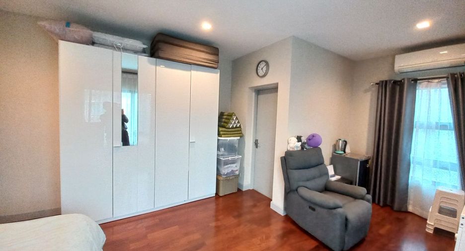 Haus zum Kauf mit 3 Zimmer in Bang Khen, Bangkok