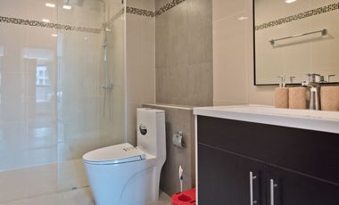 À louer et à vendre 1 chambre condo à Bang Lamung, Chonburi