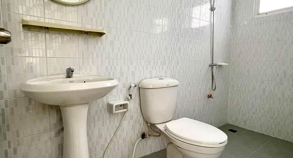 For sale 2 bedrooms townhouse in Mae Rim, Chiang Mai