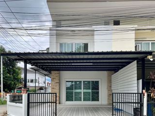 For sale 2 bedrooms townhouse in Mae Rim, Chiang Mai