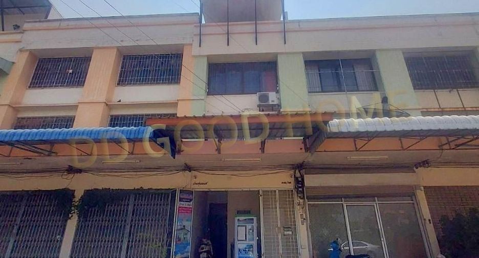 For sale 5 Beds retail Space in Bang Len, Nakhon Pathom