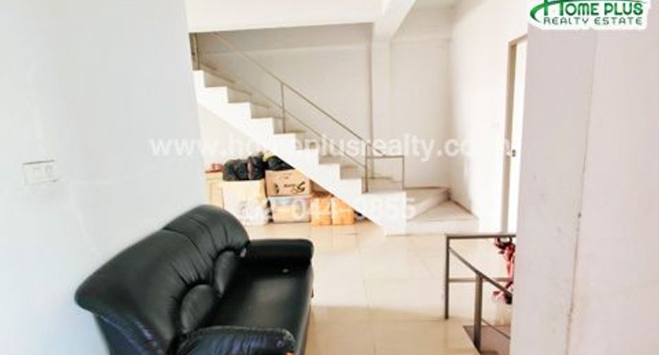For sale 8 ベッドルーム retail Space in Bang Lamung, Chonburi