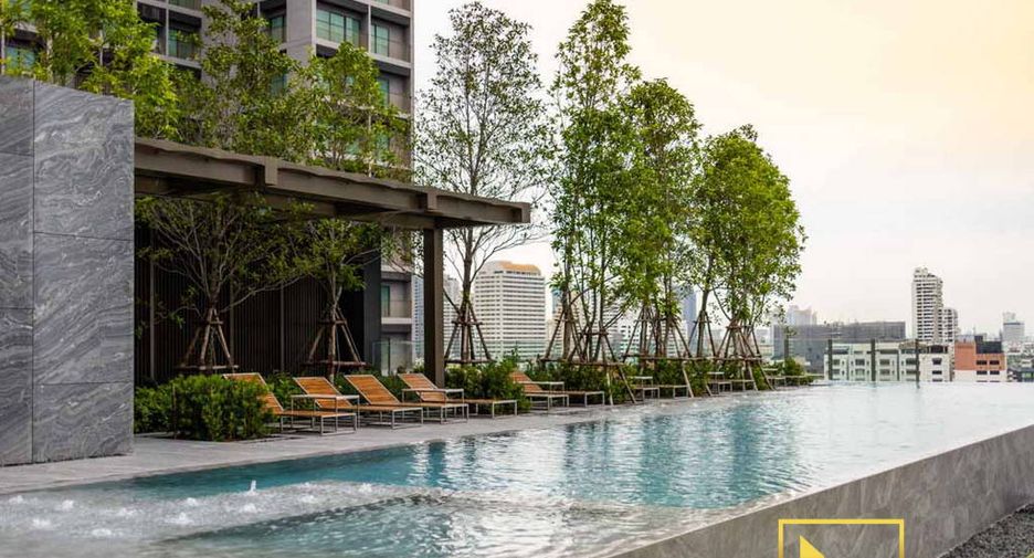 For rent 1 bed condo in Khlong Toei, Bangkok