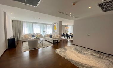 For rent 2 bed condo in Watthana, Bangkok