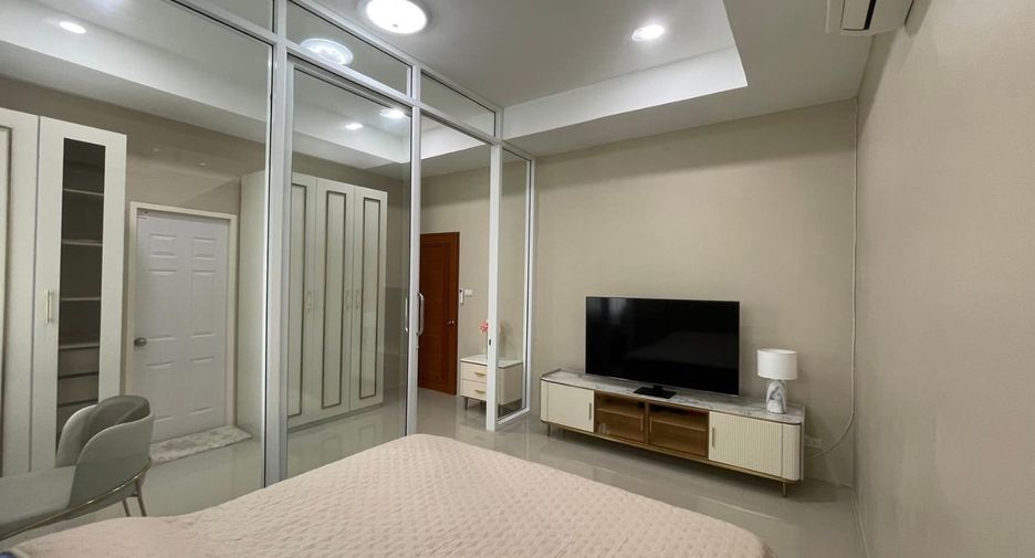 À louer et à vendre 4 chambres maison à Sai Mai, Bangkok