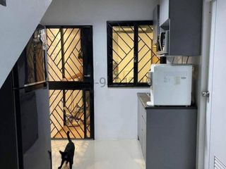 Reihenhaus zur Miete mit 3 Zimmer in Bang Kapi, Bangkok