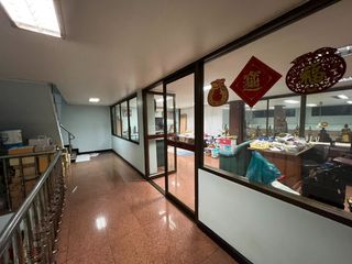 For sale 4 bed retail Space in Pom Prap Sattru Phai, Bangkok