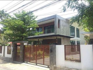 For rent 5 Beds office in Mueang Chiang Mai, Chiang Mai